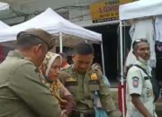 Seorang Wanita Tertangkap Basah Ambil Celana di Cihideung