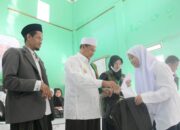 Datangi Garut, Wagub Jabar Disambut Santri Pesantren Sirojul Huda
