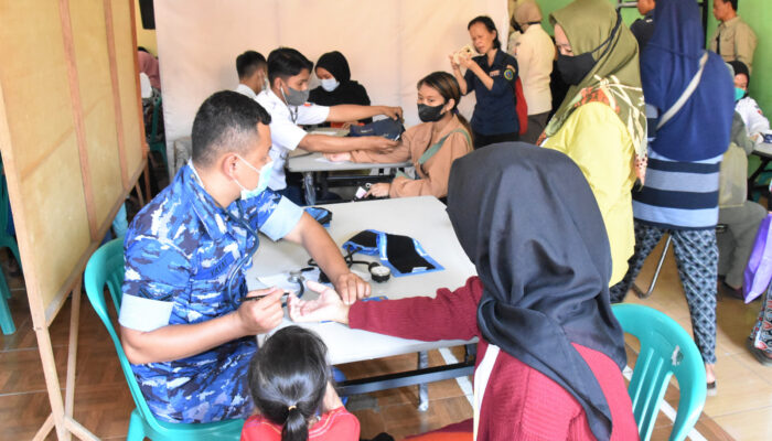 TNI AU Bakorda Bandung Perhatikan Kesehatan Ibu Hamil dan Balita, Gelar Baksos