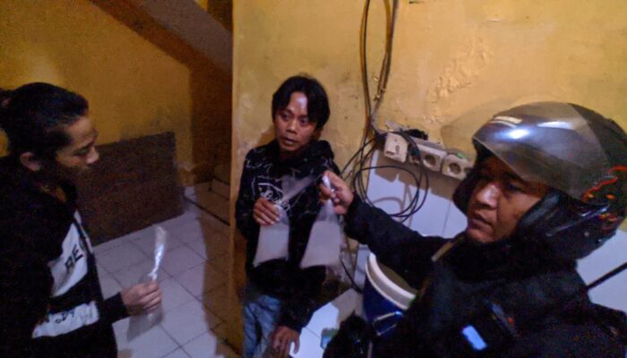 Toko di Bebedahan Digerebek Polisi