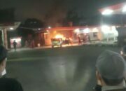 Mobil Terbakar di SPBU Mangkubumi