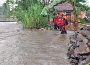 Hujannya Awet, Kota Tasik Dilanda Banjir dan Longsor