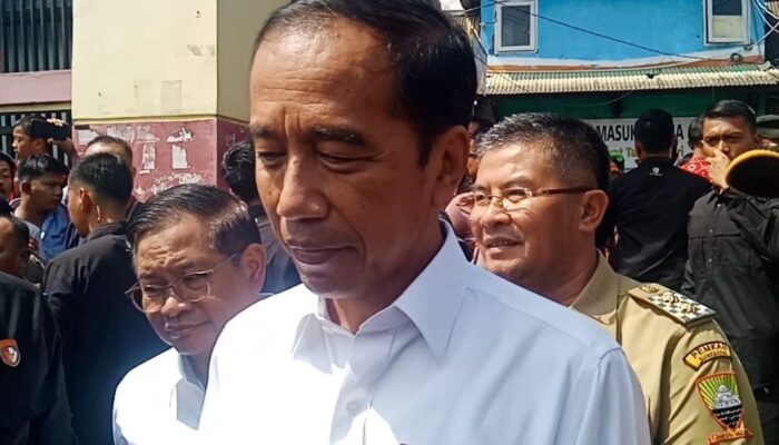 Jokowi Datangi Pasar Tanjungsari Sumedang, Pantau Harga Kepokmas