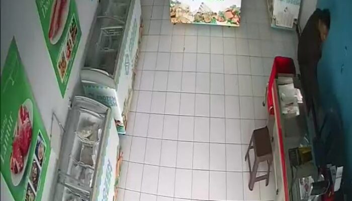CCTV Toko di Balongkanyun Rekam Aksi Pencurian