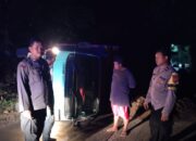 CIANJUR: Truk Pengangkut Pasir Terguling di Tanjakan Parungbeudil, Lebihi Muatan