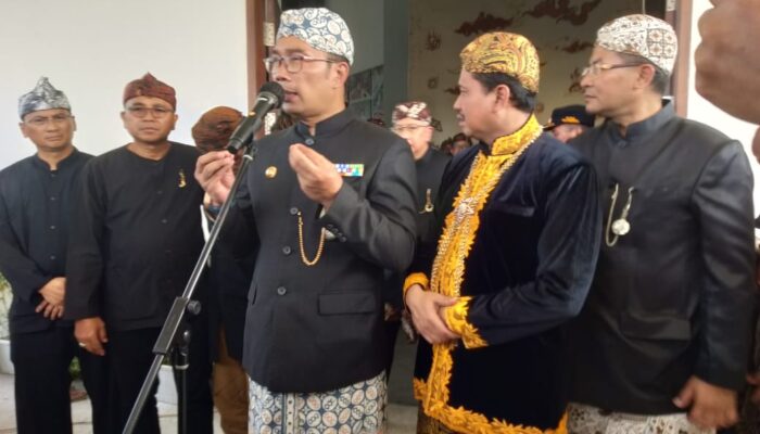 Ridwan Kamil Resmikan Objek Wisata Menara Kujang Kembar di Sumedang