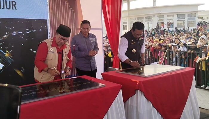 CIANJUR: Alun-alun Ciranjang Diresmikan, PKL Ditata