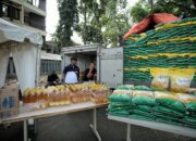 BANDUNG: Disebar 10 Ton Beras Medium Tiap Kecamatan