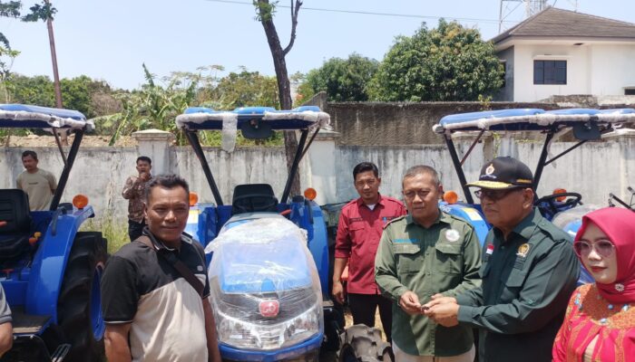 Bantuan Alat dan Mesin Pertanian Diterima Kelompok Tani di Majalengka, Sutrisno: Tugas Kami Menampung Aspirasi Rakyat