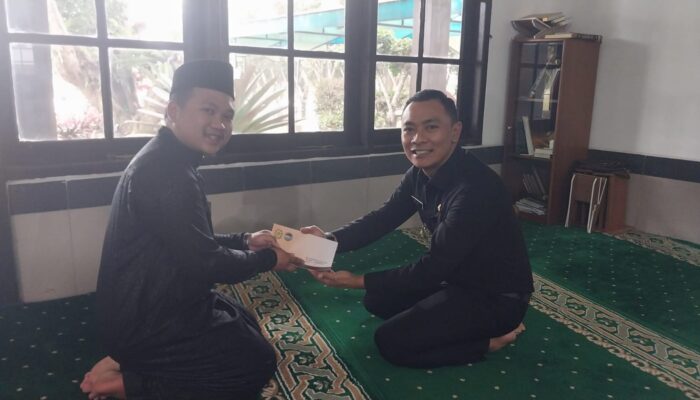 Niki Ramdhany, Siswa Sespim Lemdiklat Polri Berbagi Rejeki ke Sejumlah Pesantren