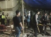 Wah, Adu Muncang di Kuburan Lengkong