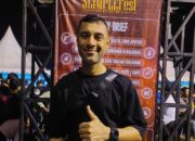 Konser Dewa 19 di Tasikmalaya, Didi Riyadi Diserbu Penggemar