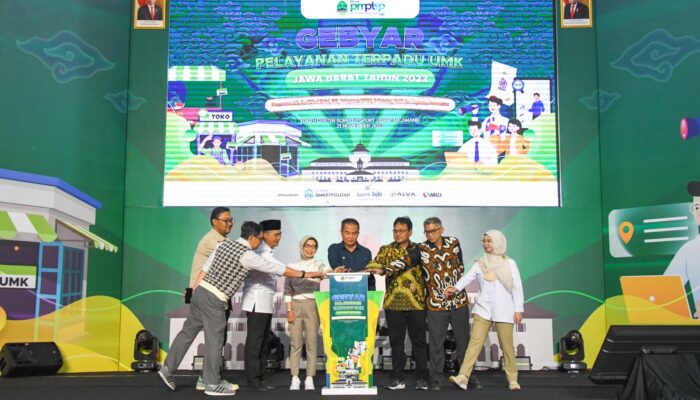 Gebyar Pelayanan Terpadu UMK Jabar,  Bey: Harus Naik Kelas, Mereka Tahan Banting