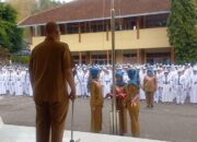 Tingkatkan Motivasi Siswa, Guru SMPN 1 Sumedang Jadi Petugas Upacara