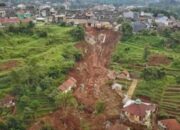 Menangis! Kisah Korban Longsor Cimanggung yang Terlantar, Bantuan Distop, Sudah Jatuh Tertimpa Tangga