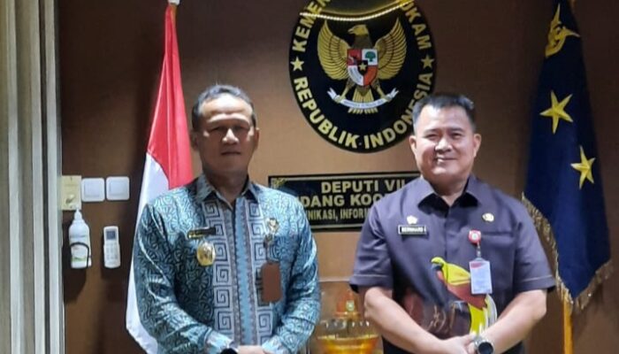 Pj Bupati Maybrat Mendorong Percepatan Pembangunan dan Penguatan Jaringan Telekomunikasi di Aifat Timur Raya