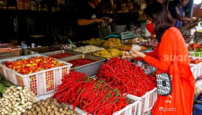 Sidak, Disperindag Jabar Temukan Bahan Pangan Berbahaya di Pasar BTM Cicadas
