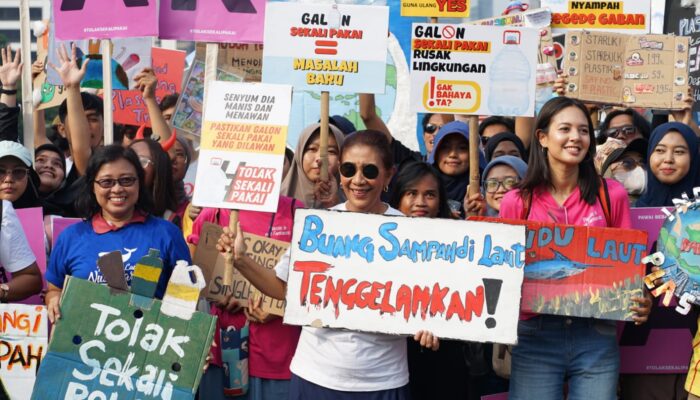 Warga Hingga Eks Menteri Protes Penggunaan Galon Sekali Pakai