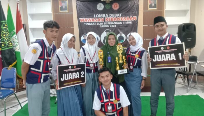 Keren, Siswa SMAN 1 Cigalontang Jadi Juara Lomba Debat Wawasan Kebangsaan