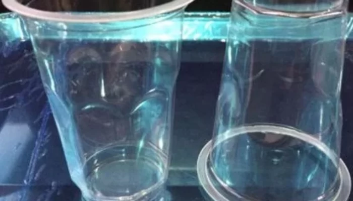 Lingkungan Rusak, Peneliti Desak Perusahaan Stop Jual Air Minum Gelas