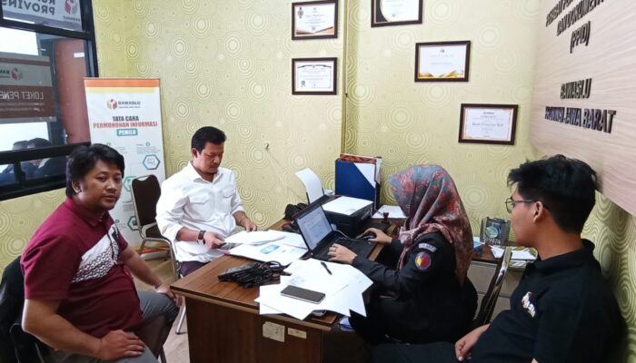 TPD Ganjar-Mahfud Jabar Laporkan Gibran ke Bawaslu