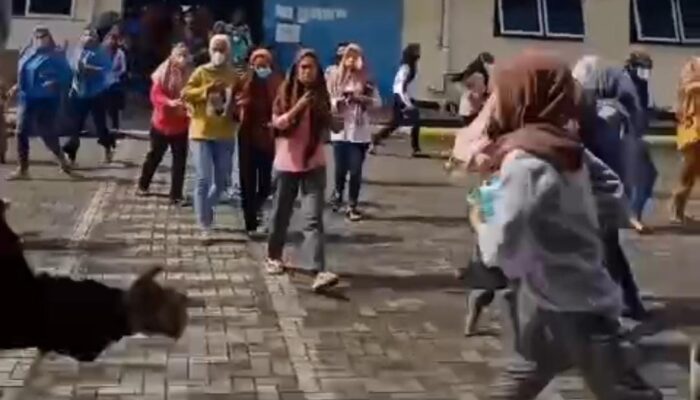 Menjerit-jerit, Karyawan PT AWC Alami Kesurupan Massal