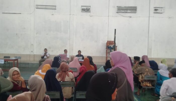 PTSL: 441 Sertifikat Tanah Diberikan kepada Warga Desa Cibubuan Conggeang