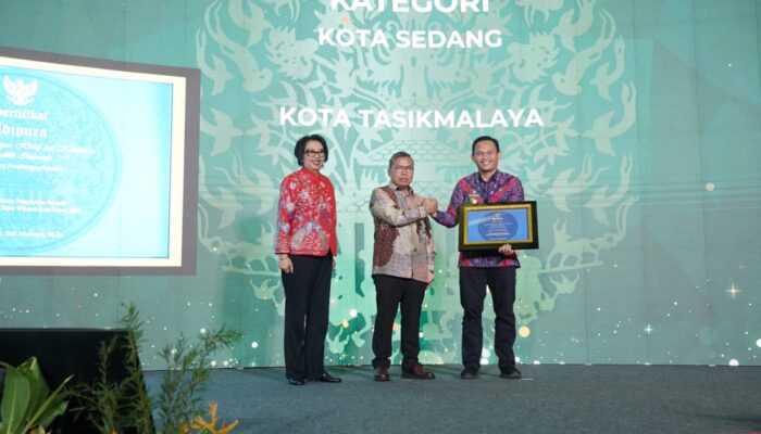 Pemkot Tasik Raih Sertifikat Adipura dari KLHK