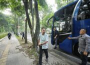 Pj Guberbur Jabar Ngantor Naik Bus