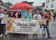 Komunitas Free Fire Regional Sumedang Bagikan Takjil Gratis