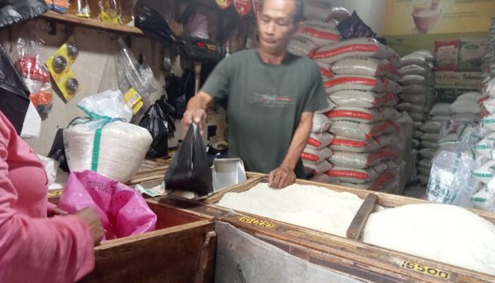 Harga Beras Masih Tinggi, Omset Pedagang Menukik