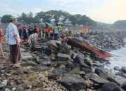 Warga Pesisir Pantai Selatan Tasik Masih Harus Waspada