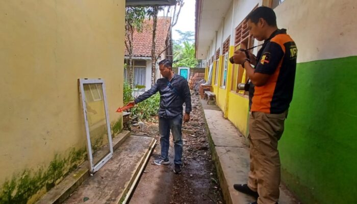 Sehari, Dua SD di Manonjaya Disatroni Maling