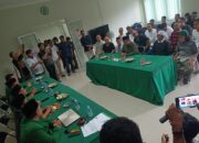 Ivan Dicksan Diantar Ratusan Pendukung ke PPP Kota Tasikmalaya