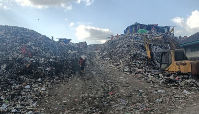 Dinas Lingkungan Hidup Lemburkan Penarik Sampah di Kota Tasikmalaya