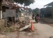 Ada Apa, Jalan Genteng-Tanjungsari Dibongkar, Tapi Dibiarkan
