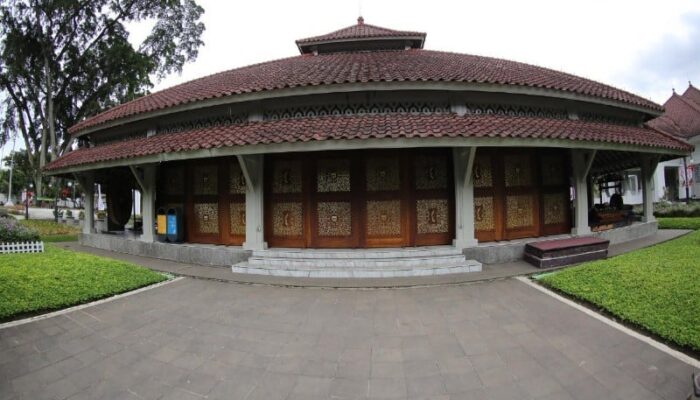 Ayo Daftar, Pendopo Kota Bandung Dibuka untuk Umum