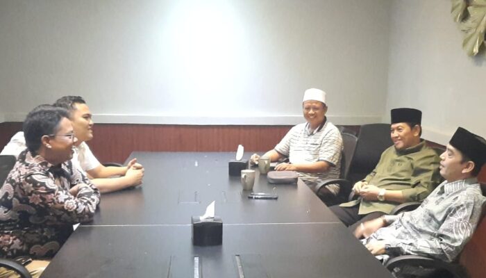 15 Tahun di Legislatif, K. H. Acep Adang Ruhiat Menuju Eksekutif