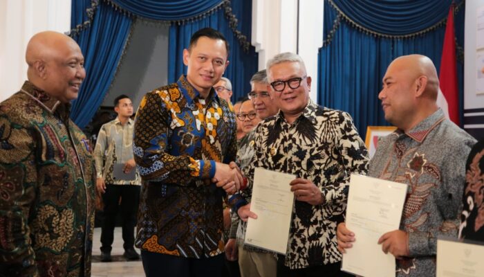 Pemkot Bandung Sebagai Kota Lengkap Sertipikat Tanah