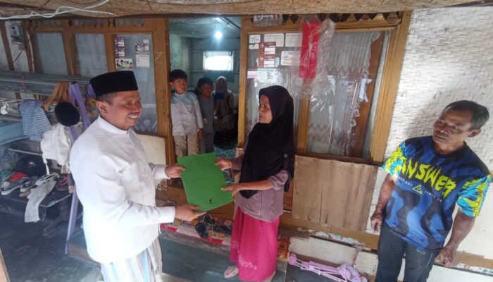 DOAMU Perbaiki Rumah Mak Ukay yang Nyaris Ambruk warga Tanjungsari