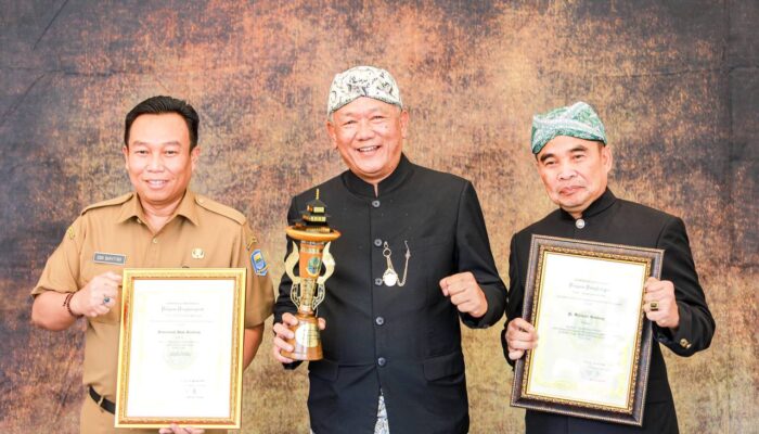 Pemkot Bandung Raih 2 Penghargaan, Peringatan Hari Jadi ke-79 Provinsi Jawa Barat