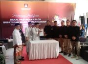 Pasangan BHS-I Jadi Paslon Bupati-Wakil Bupati Pertama Daftar ke KPU Cianjur