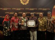 Pemkot Tasikmalaya Kembali Boyong Anugerah UHC Award