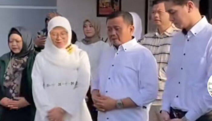 DONY-FAJAR Daftar ke KPU Diantar Warga Sumedang dari Masjid Agung