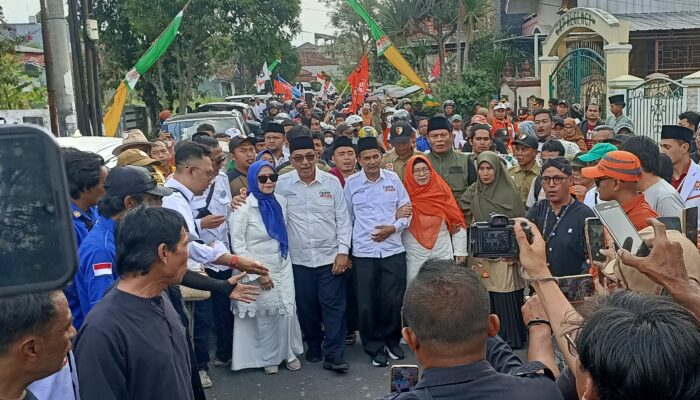 Ivan-Dede Jadikeun!! Menggema di KPU Kota Tasikmalaya