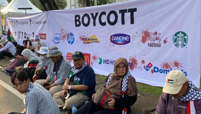 Viral Gerakan “Lanjutkan Boikot” | Peringatan Satu Tahun Genosida Israel di Palestina