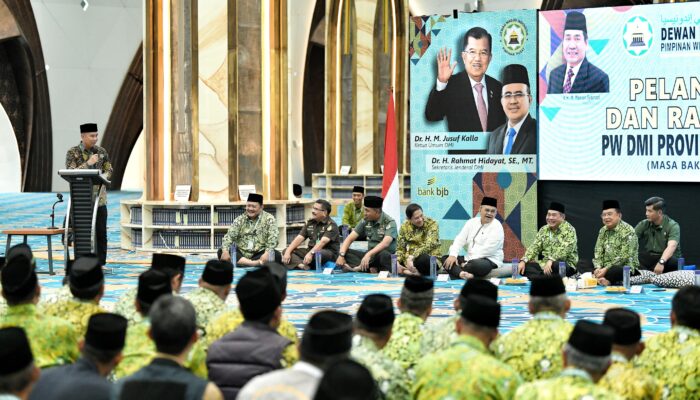 Bey Machmudin: Peran Masjid di Jawa Barat Jadi Pusat Transformasi Sosial