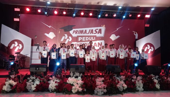 Primajasa Foundation Kucurkan Rp1,5 Miliar untuk Beasiswa Pendidikan