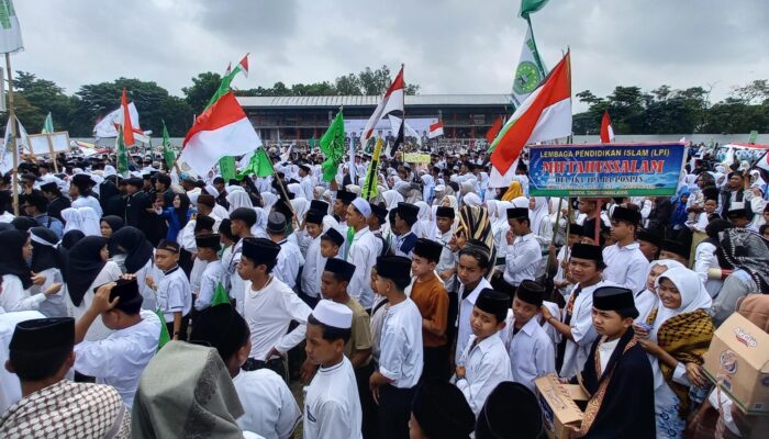 Hari Santri Nasional 2024, Lantunan Salawat Terdengar di Pusat Kota Tasik