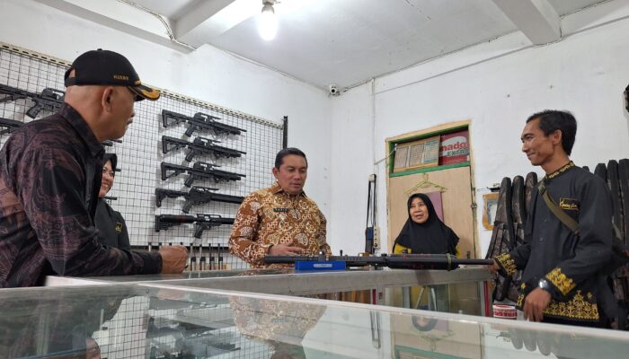 Pj Bupati Sumedang Dorong Ekspor Senapan Angin Cipacing